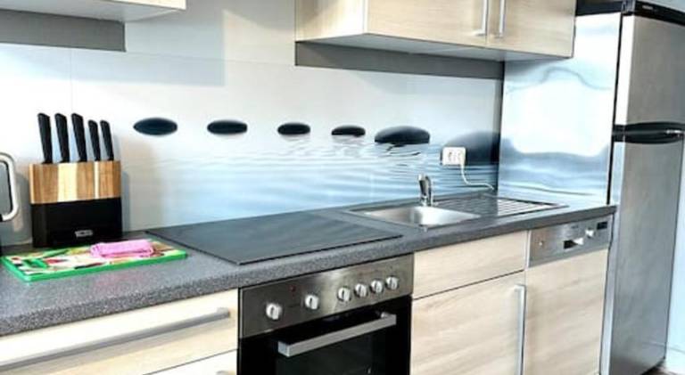 Apartment with 2 rooms for 6 persons — photo 3
