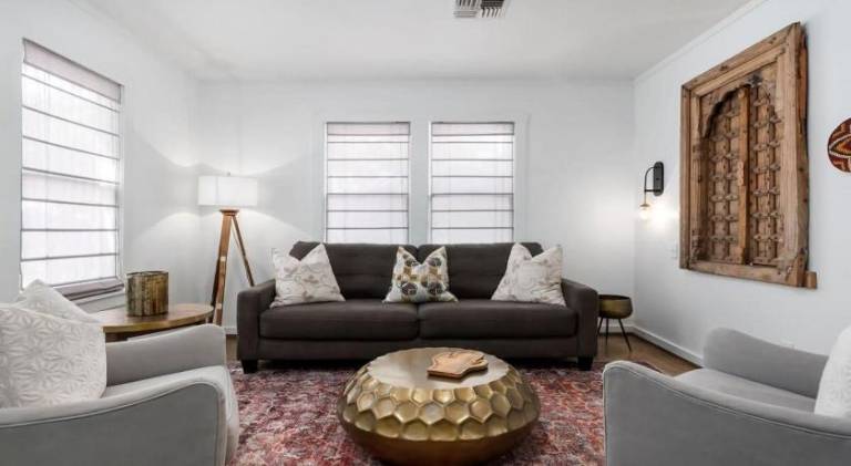 Big vacation home | Pets allowed — photo 3