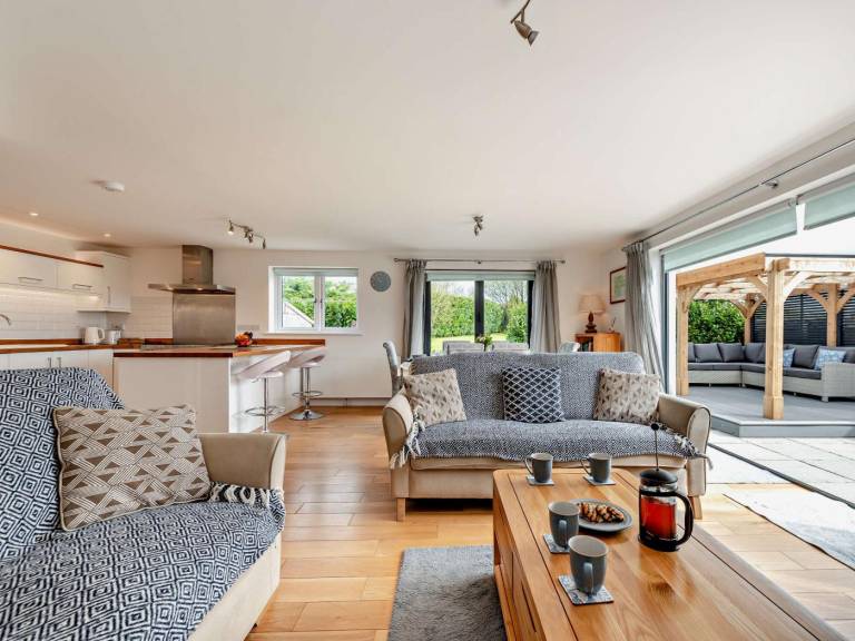 Fully equipped cottage with garden | Pet-friendly — photo 2