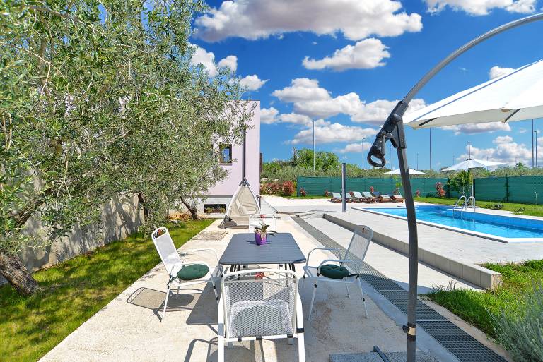 Children-friendly beautiful vacation home with pool, barbeque & terrace | Sea view | Pets are welcome — photo 2