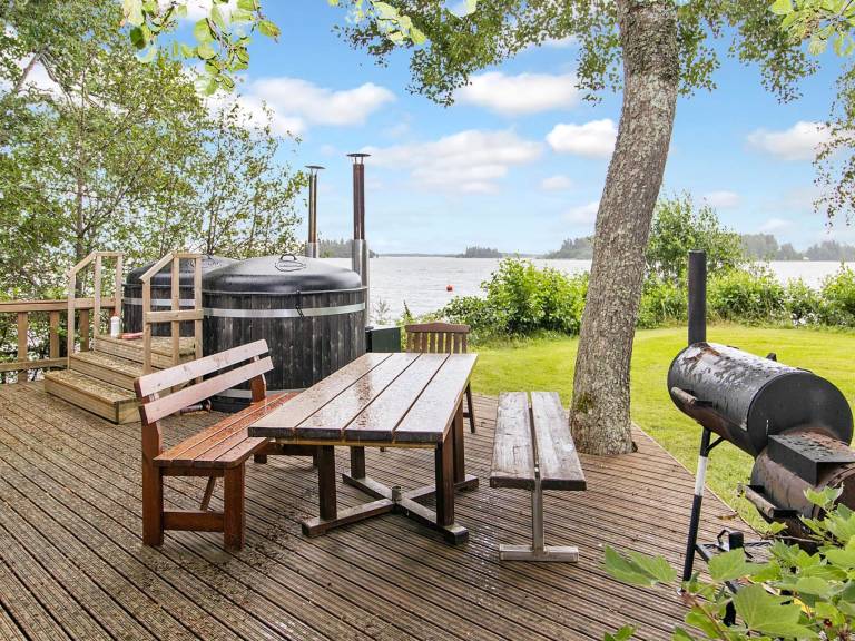 Beautiful vacation home with sauna | Nature view | Pets allowed — photo 2