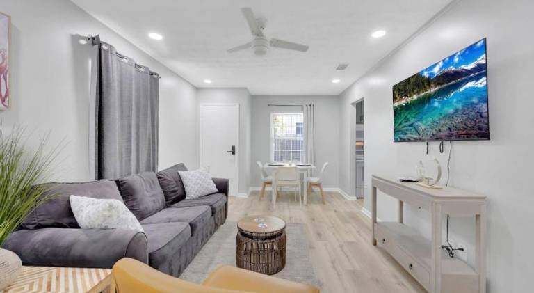 Apartment | Beach nearby | Pet-friendly in Jacksonville Beach, FL