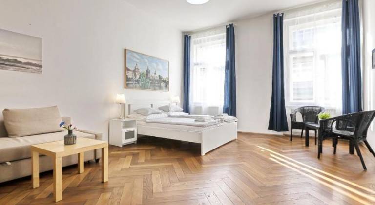 Pleasant serviced apartment | Close to Prague astronomical clock | Pets allowed — photo 2