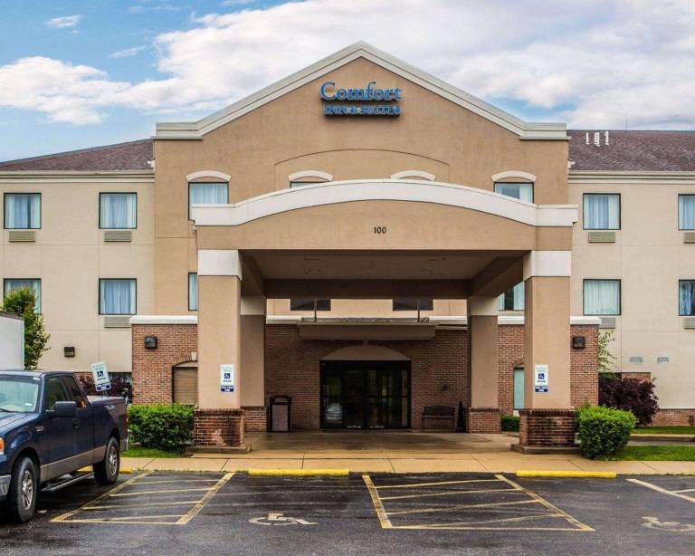 Comfort Inn & Suites St. Louis-O'Fallon in O'Fallon, MO