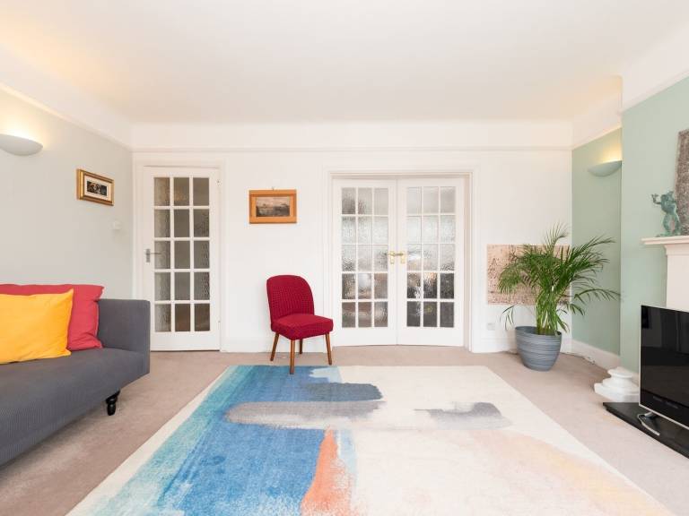 Apartment Hampton Court
