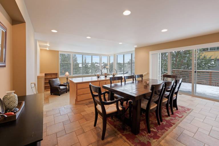 Children-friendly nice house with pool, grill & hot tub | Pets allowed — photo 5