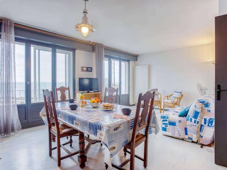 Apartment | Sea view — photo 4
