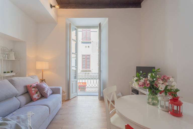 Children-friendly pleasant apartment with terrace | Close to Como Cathedral | City view | Pet-friendly — photo 2