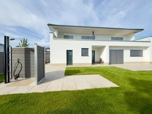 220 m² Villa