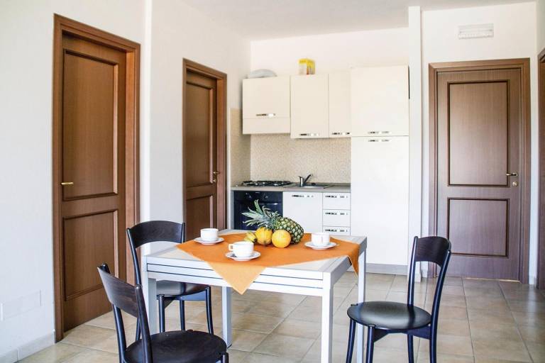 Fully equipped pleasant apartment with yard, pool & terrace | Pet-friendly — photo 3