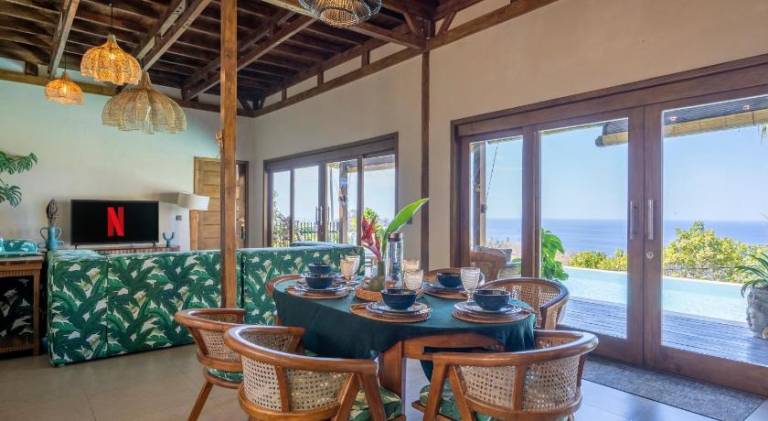 Beautiful chalet with pool | Pets allowed in Karangasem