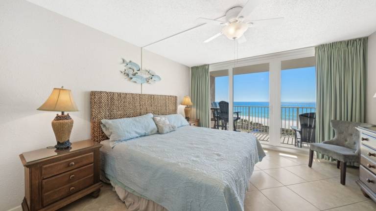 Condo with heated pool | Sea view — photo 3