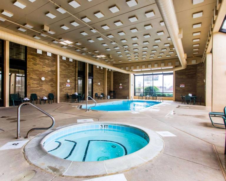 AmericInn by Wyndham Memphis East — photo 5