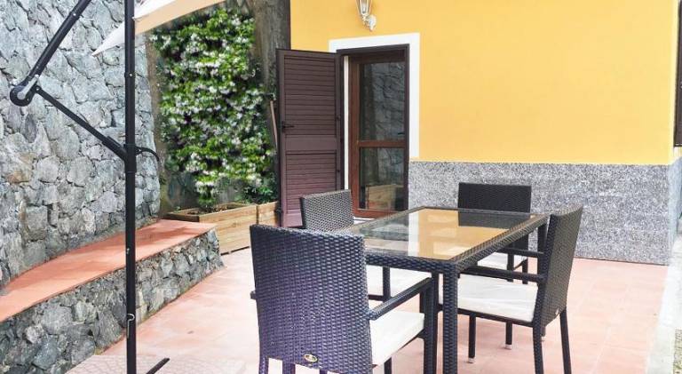 Villa | Beach nearby | Dogs allowed in Celle Ligure