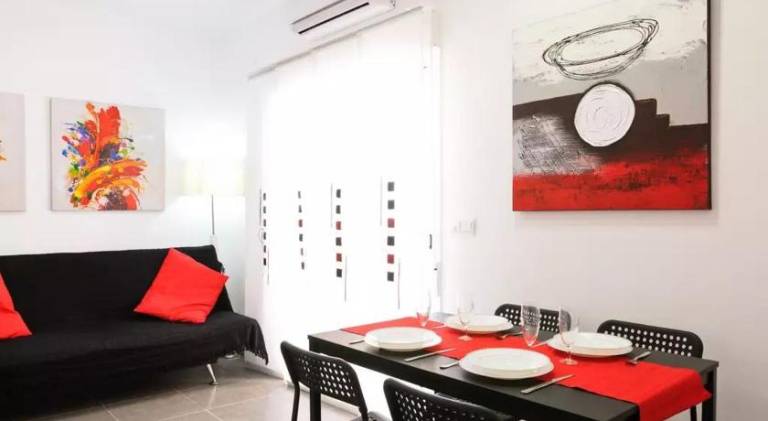 Holiday apartment with pool, garden & terrace | Close to the beach | Pets allowed — photo 3