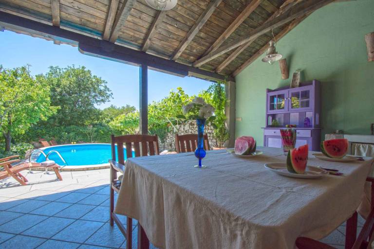Holiday home with pool and barbecue in a quiet location in Crikvenica