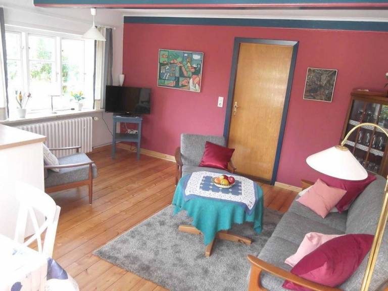 Traumstr 50 Whg Ost
