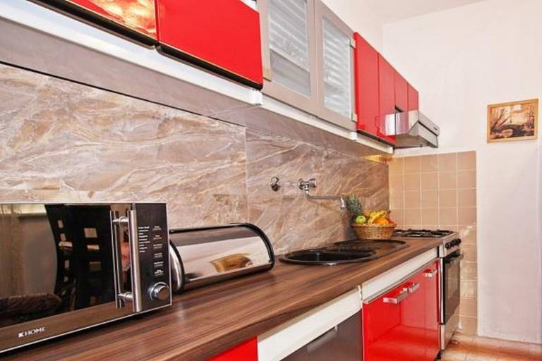 Four-bedroom apartment with terrace Supetar, Brač (A-22504-a) — photo 5