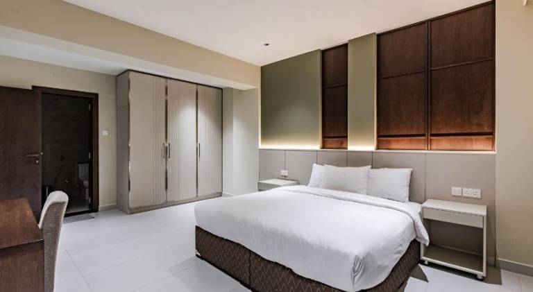 100 m&sup2; Apartment mit Hotelservice