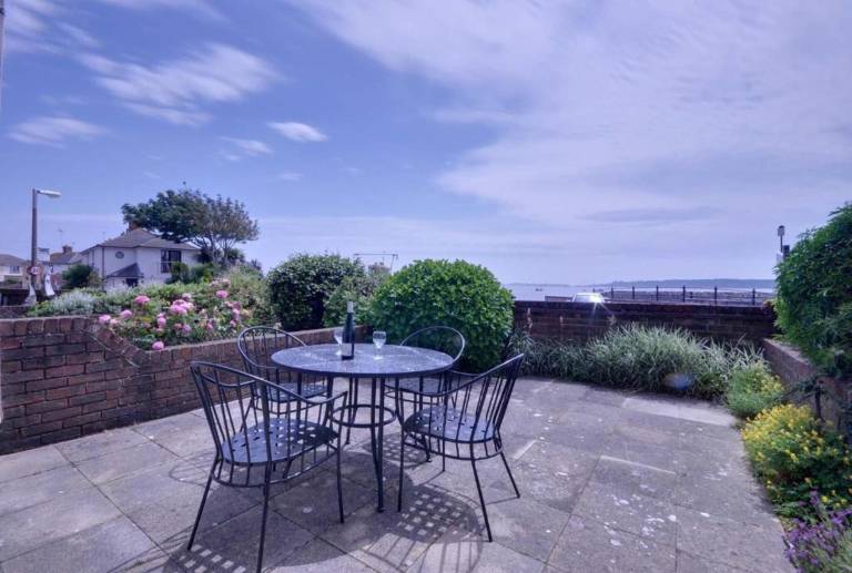 House Sandbanks