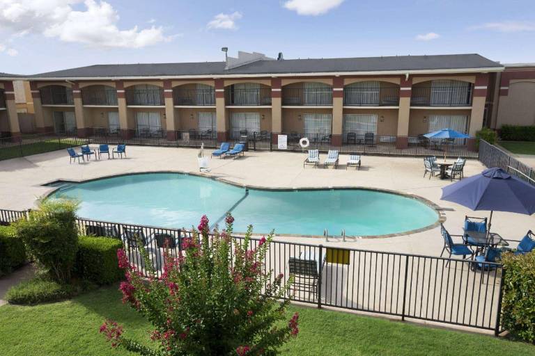 Howard Johnson by Wyndham Oklahoma City — photo 5