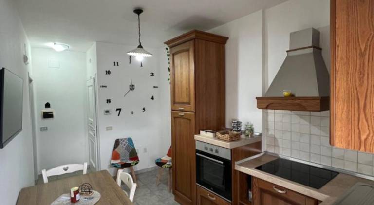 Beautiful rental apartment with hot tub, grill & pool | Pets are welcome — photo 3