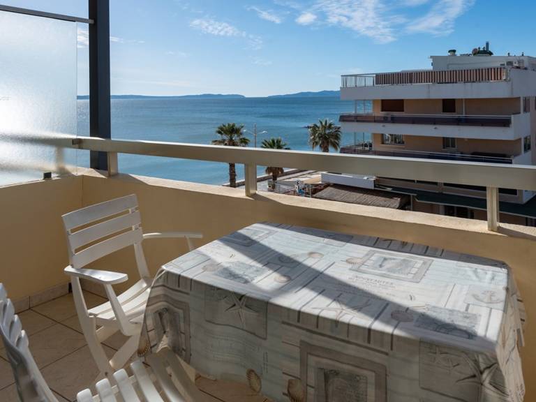 Studio cabin 4 people, sea view, air conditioning, parking — photo 4