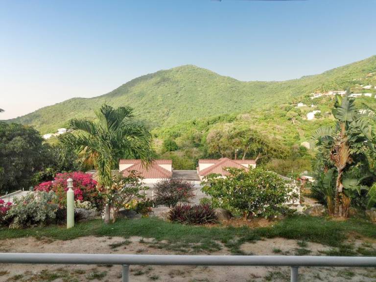 Charmantes Haus in La Savane mit Meerblick