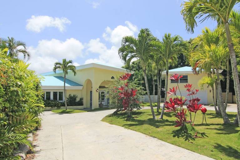 House Saint Thomas