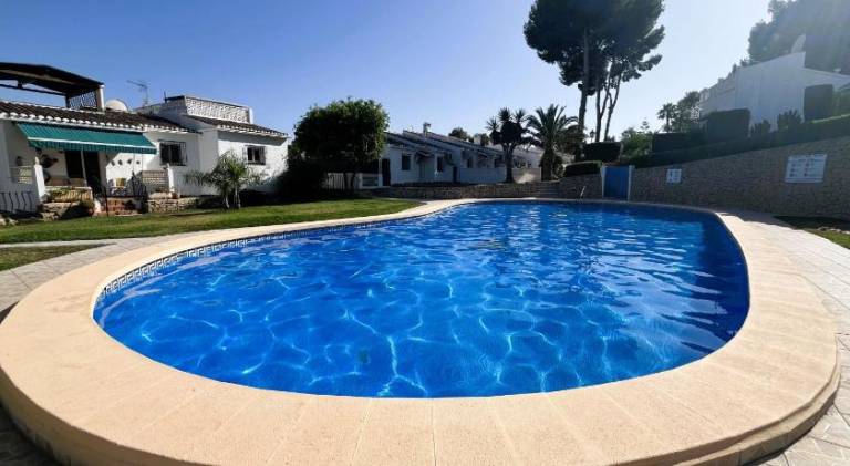 Lovely vacation home with pool | Pets are welcome in Mora