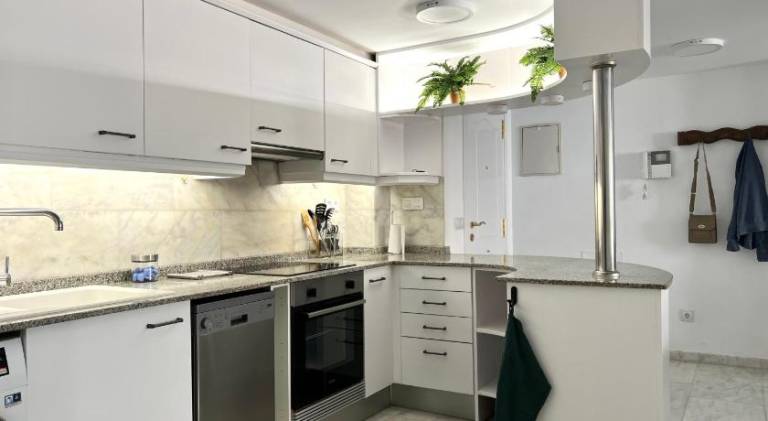 Apartment with 2 rooms for 4 persons — photo 4