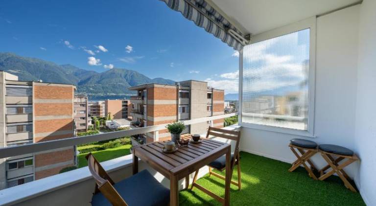 Rental apartment with terrace in Ascona