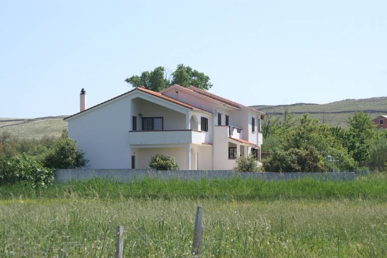 Apartament  Povljana