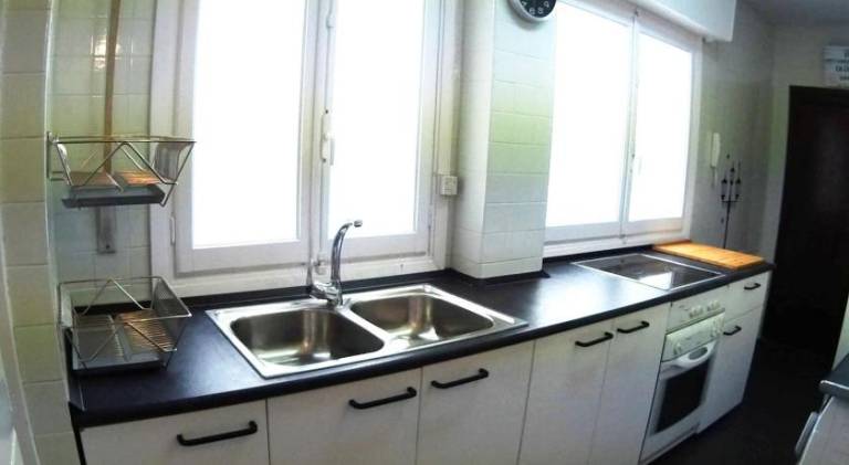 Spacious rental apartment with patio | Suitable for remote work | Pets allowed — photo 4
