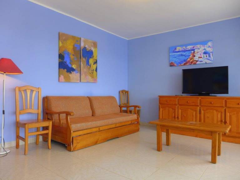 Apartment with patio in Cambrils