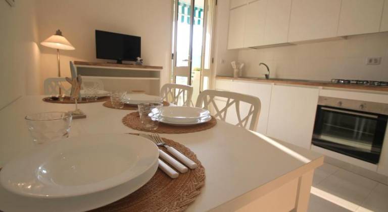 Holiday apartment with 1 room for 4 persons in Alezio