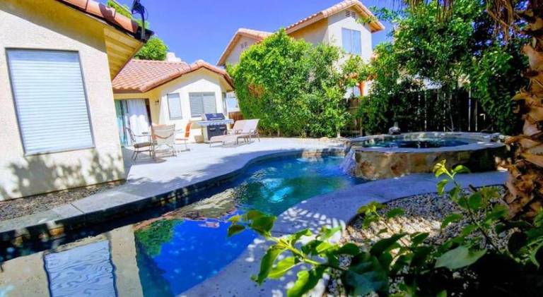 Vacation home with jacuzzi & pool | Pets allowed in Indio, CA
