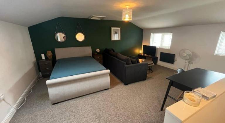 Holiday apartment | Next to the beach | Dogs allowed in Swansea