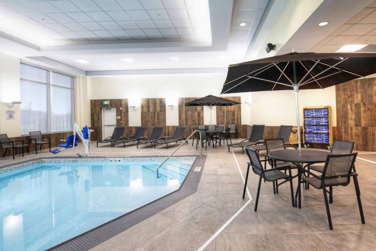 Fairfield by Marriott Inn & Suites Ottawa Airport