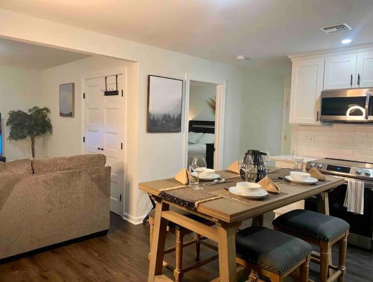 Apartment Laurel Hollow