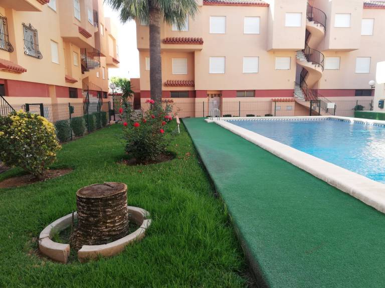 Apartment with pool & patio — photo 5