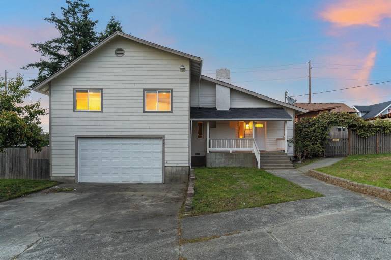 House Tacoma