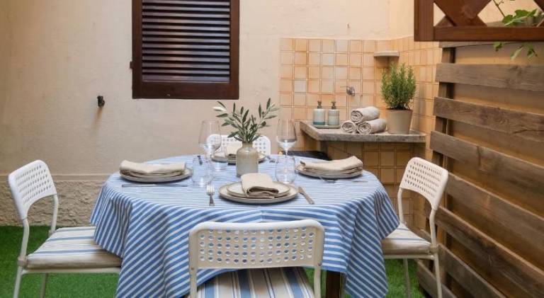 Vacation home with 1 room for 4 persons in Giulianova