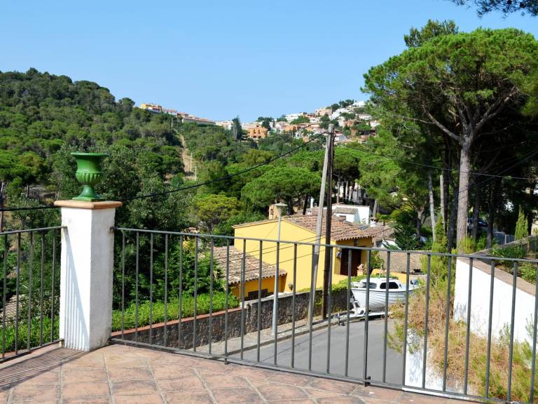 Villa with garden, patio & barbeque | Mountain view — photo 4