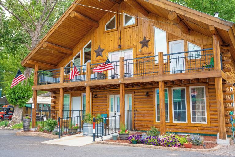Lodge  Cascade