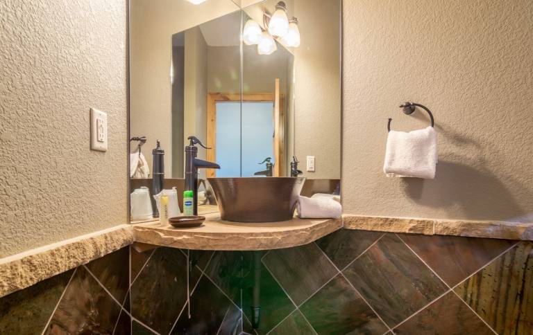 Condo with private pool & patio — photo 5