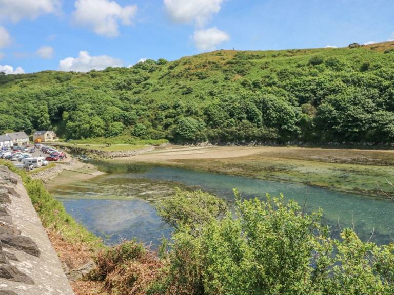 Cottage Solva