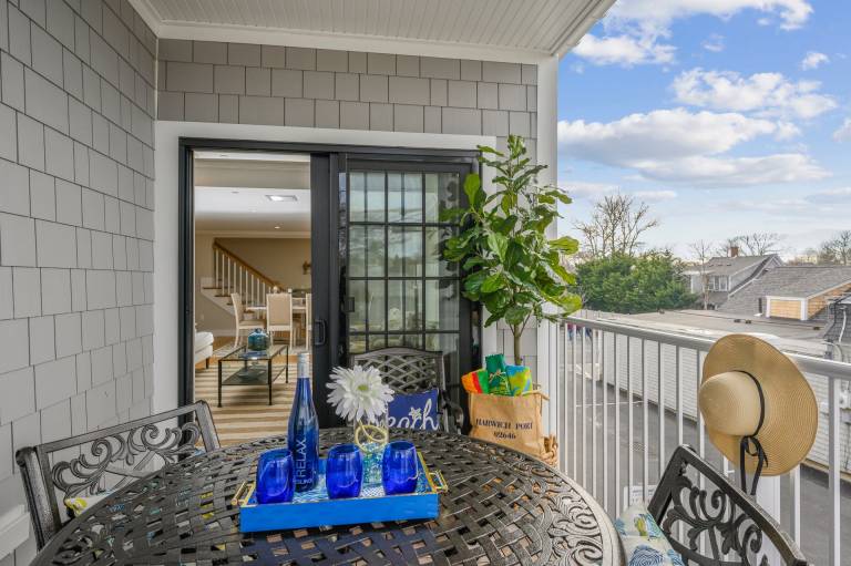 Child-friendly big condo with terrace | Next to the beach | Pets allowed — photo 3