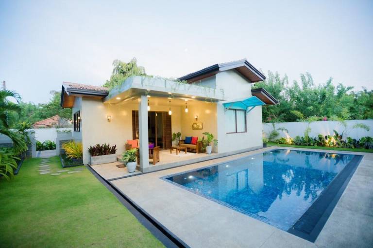 House with yard, grill & pool in Tangalle