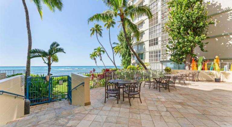 Pleasant holiday apartment | Next to Waikīkī Aquarium | Next to the beach | Pets allowed — photo 5